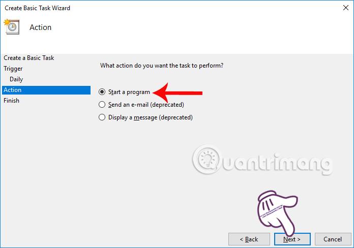 Come rendere automaticamente scuro lo sfondo su Windows 10