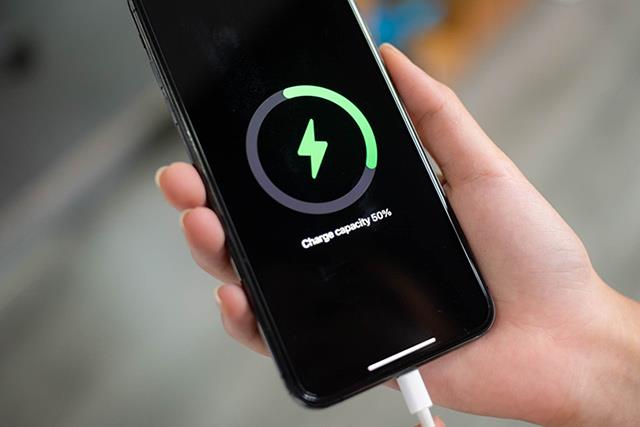 Comment vérifier le nombre de charges de l'iPhone