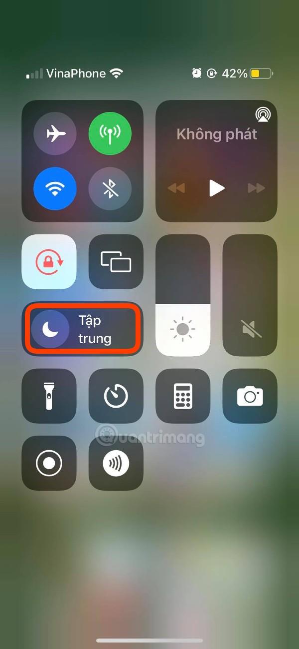 Come nascondere tutte le notifiche tranne quelle dei contatti preferiti e delle persone selezionate su iOS 15