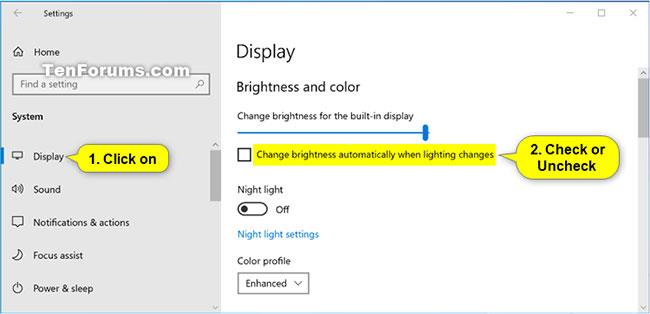 Disattiva la funzionalità per regolare automaticamente la luminosità dello schermo in Windows 10