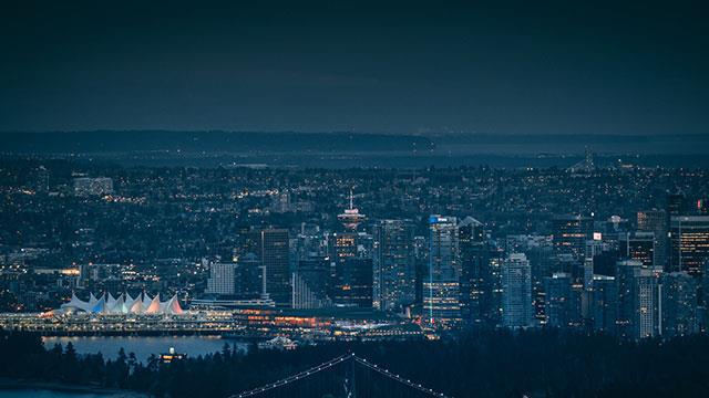 Collection de beaux fonds d'écran de villes nocturnes pour ordinateurs