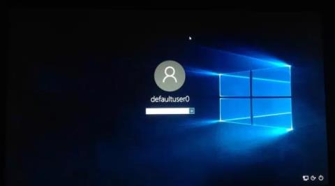 Windows 10 2018년 4월 업데이트 설치 중 DefaultUser0 오류를 수정하는 방법