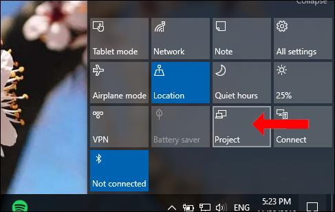 Come impostare la risoluzione per più schermi in Windows 10