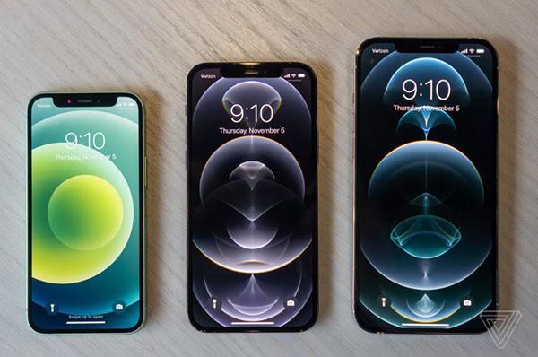 Confronta le dimensioni di iPhone 12 mini e iPhone 12 Pro Max