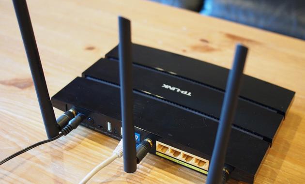 Wählen Sie einen Standort für den Router, um das WLAN-Signal zu erhöhen