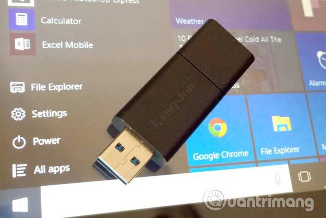 USB から Windows をインストールする方法についての説明